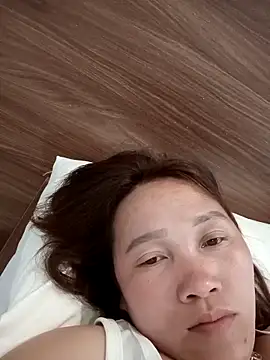 miumiu 00 online show from 04/02/26, 01:20