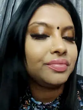 Indian GlowingMiax online show from 11/06/25, 02:01