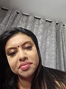 Indian GlowingMiax online show from 11/30/25, 03:32