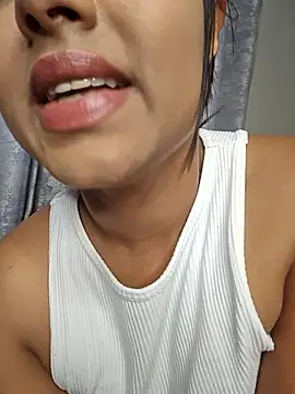 Indian GlowingMiax online show from 02/20/26, 09:43