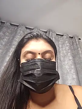 Indian GlowingMiax online show from 03/30/26, 07:04