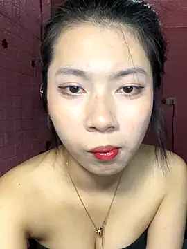 Snapshot of Phthao chatting on 09/12/25, 04:18 Phthao online show from 09/12/25, 04:18