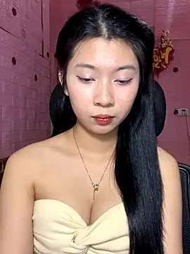 Snapshot of Phthao chatting on 11/11/25, 03:45 Phthao online show from 11/11/25, 03:45