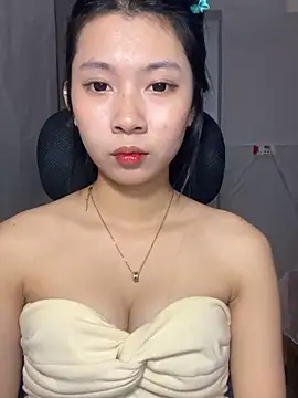 Snapshot of Phthao chatting on 11/14/25, 02:49 Phthao online show from 11/14/25, 02:49