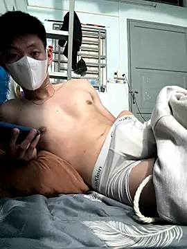 linh21107 online show from 11/07/25, 05:46