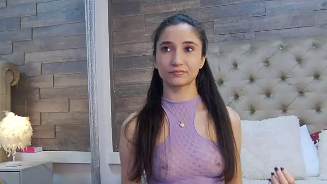 CarolinaBlair online show from 12/15/25, 08:13