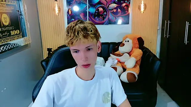 park jimin1 online show from 09/09/25, 11:54