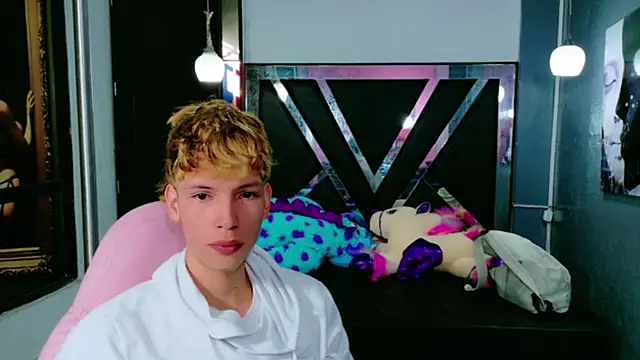 park jimin1 online show from 09/12/25, 12:05