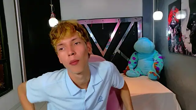 park jimin1 online show from 10/06/25, 12:13