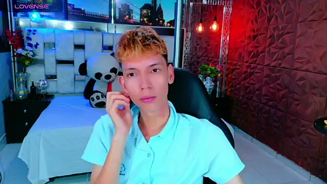 park jimin1 online show from 11/22/25, 12:15