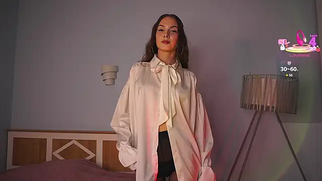 TariDehay online show from 10/26/25, 01:39