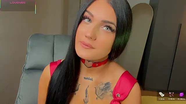 Snapshot of mygoddesshecate chatting on 12/20/25, 04:41 mygoddesshecate online show from 12/20/25, 04:41