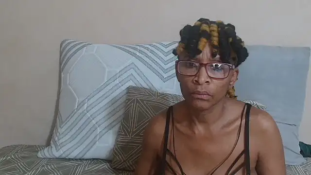 SugarPoppy24xxx online show from 09/30/25, 06:07