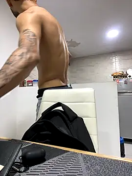 Snapshot of Nas-z09 chatting on 09/09/25, 01:38 Nas-z09 online show from 09/09/25, 01:38