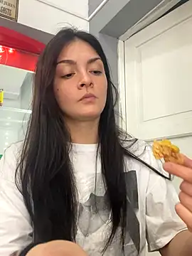 Snapshot of Danielaeliana chatting on 09/15/25, 06:30 Danielaeliana online show from 09/15/25, 06:30