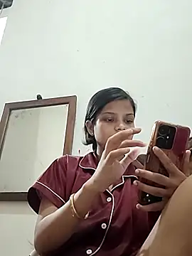 Snapshot of Komal0099 chatting on 09/10/25, 03:06 Komal0099 online show from 09/10/25, 03:06