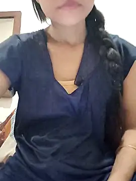Snapshot of Komal0099 chatting on 09/12/25, 04:45 Komal0099 online show from 09/12/25, 04:45