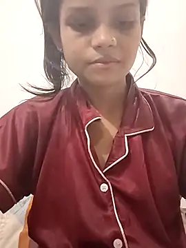 Snapshot of Komal0099 chatting on 09/29/25, 02:44 Komal0099 online show from 09/29/25, 02:44