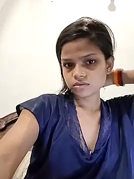 Snapshot of Komal0099 chatting on 10/04/25, 02:20 Komal0099 online show from 10/04/25, 02:20