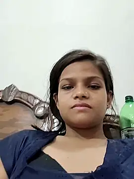 Snapshot of Komal0099 chatting on 10/07/25, 02:42 Komal0099 online show from 10/07/25, 02:42