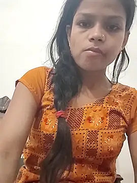 Snapshot of Komal0099 chatting on 10/15/25, 05:18 Komal0099 online show from 10/15/25, 05:18