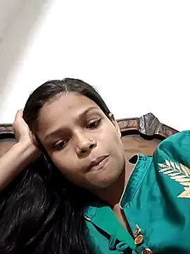 Snapshot of Komal0099 chatting on 10/18/25, 11:33 Komal0099 online show from 10/18/25, 11:33