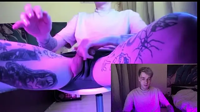 Snapshot of davesinner chatting on 01/12/26, 10:37 davesinner online show from 01/12/26, 10:37