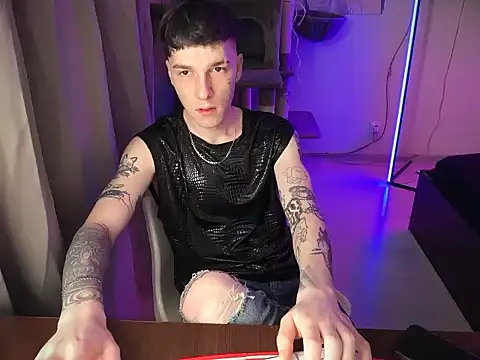 Snapshot of davesinner chatting on 02/28/26, 09:38 davesinner online show from 02/28/26, 09:38