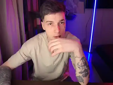 Snapshot of davesinner chatting on 03/02/26, 04:36 davesinner online show from 03/02/26, 04:36