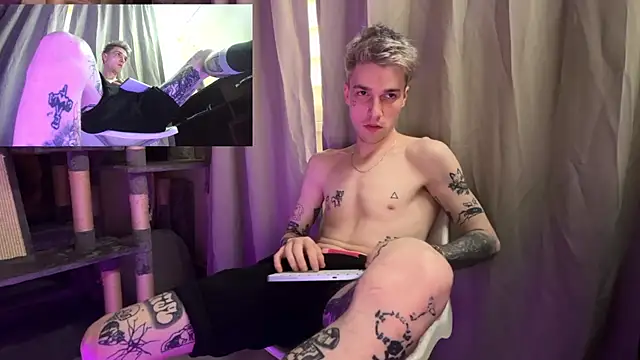 Snapshot of davesinner chatting on 04/29/26, 03:38 davesinner online show from 04/29/26, 03:38