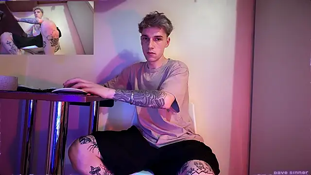 Snapshot of davesinner chatting on 06/08/26, 01:39 davesinner online show from 06/08/26, 01:39