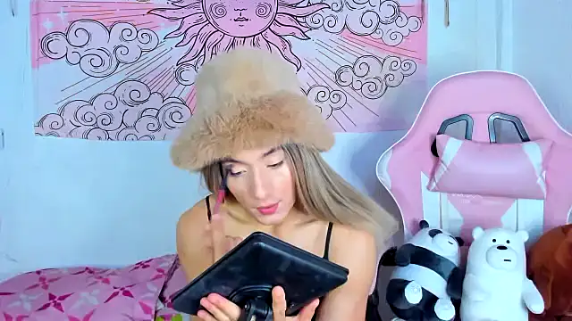 Snapshot of brihanna_cooper chatting on 07/09/26, 02:54 brihanna cooper online show from 07/09/26, 02:54
