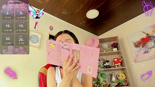 Snapshot of Lana_Dreams_ chatting on 09/23/25, 12:52 Lana Dreams online show from 09/23/25, 12:52