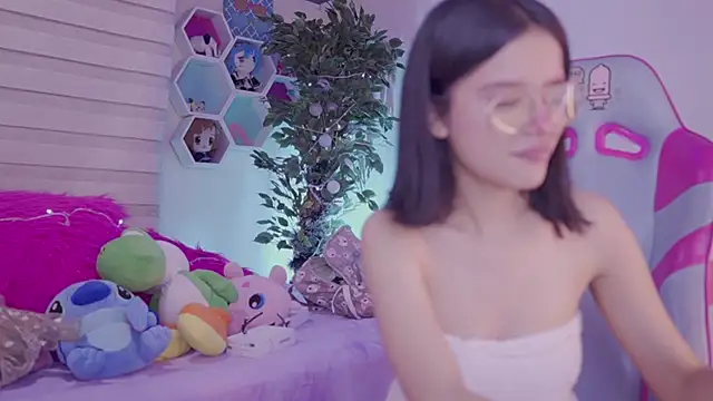 Snapshot of Lana_Dreams_ chatting on 10/04/25, 05:05 Lana Dreams online show from 10/04/25, 05:05