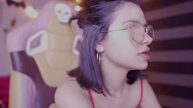 Snapshot of Lana_Dreams_ chatting on 10/07/25, 12:08 Lana Dreams online show from 10/07/25, 12:08