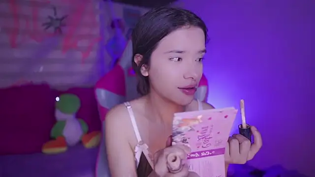 Snapshot of Lana_Dreams_ chatting on 10/31/25, 11:17 Lana Dreams online show from 10/31/25, 11:17