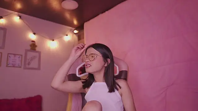 Lana Dreams  online show from 12/23/25, 12:08