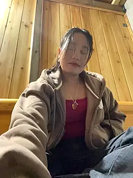 phungtiti online show from 11/29/25, 02:36