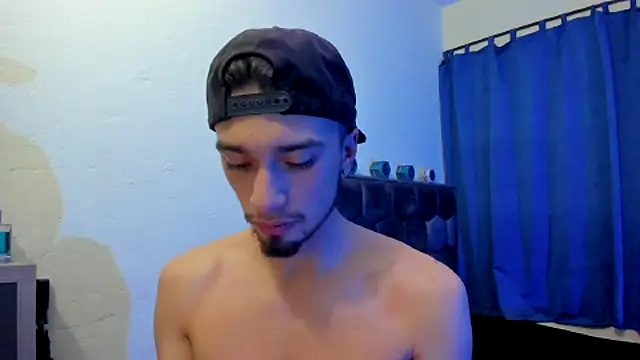 Snapshot of theostone chatting on 09/29/25, 09:36 theostone online show from 09/29/25, 09:36