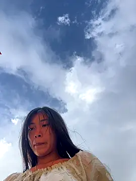 EmLy02 online show from 12/22/25, 01:24