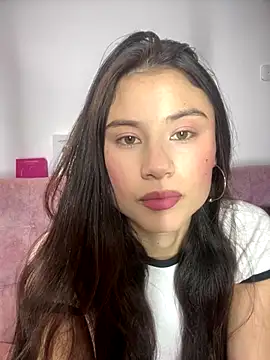 Snapshot of VioletaLorette chatting on 09/12/25, 03:28 VioletaLorette online show from 09/12/25, 03:28