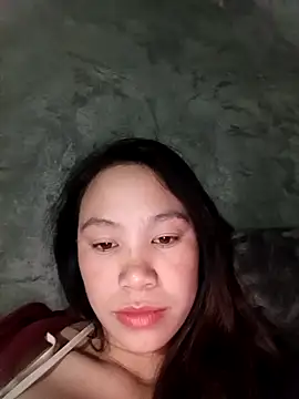 Snapshot of fanchunn chatting on 12/20/25, 02:02 fanchunn online show from 12/20/25, 02:02