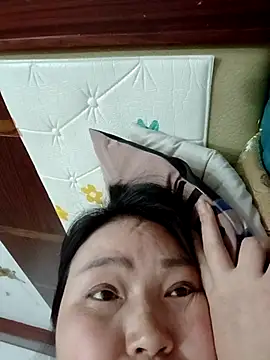 lingling5200 online show from 12/02/25, 01:39