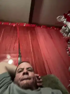 kev0n2389 online show from 12/15/25, 05:55