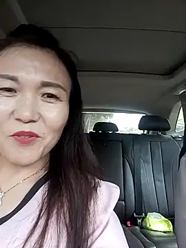 Snapshot of Joanna1122 chatting on 10/10/25, 03:27 Joanna1122 online show from 10/10/25, 03:27