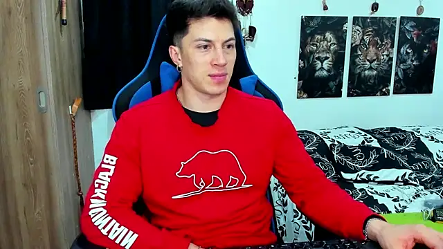 Snapshot of javiersexymann chatting on 12/10/24, 10:58 javiersexymann online show from 12/10/24, 10:58