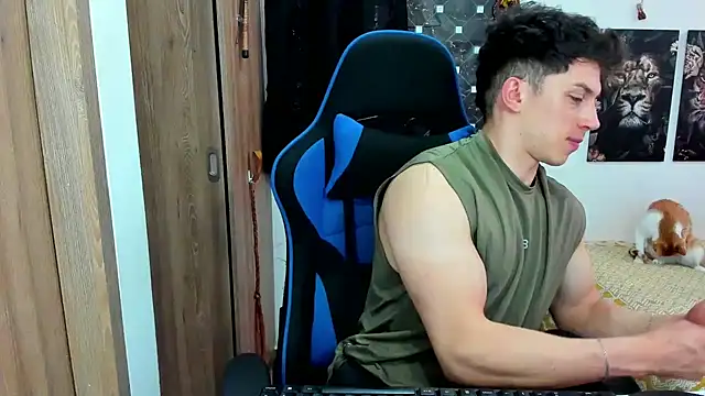 Snapshot of javiersexymann chatting on 12/18/24, 07:30 javiersexymann online show from 12/18/24, 07:30