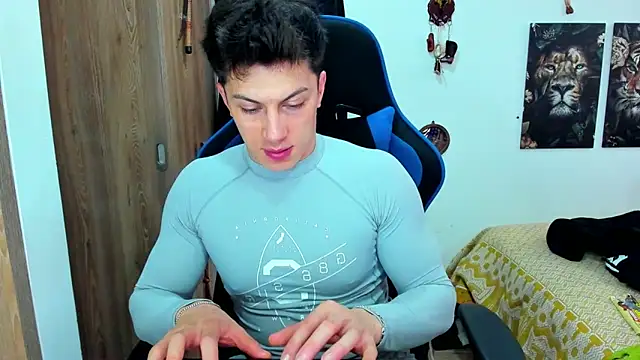 Snapshot of javiersexymann chatting on 12/19/24, 08:44 javiersexymann online show from 12/19/24, 08:44