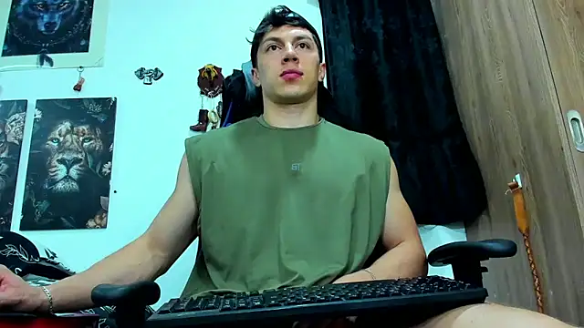 Snapshot of javiersexymann chatting on 03/04/25, 05:42 javiersexymann online show from 03/04/25, 05:42