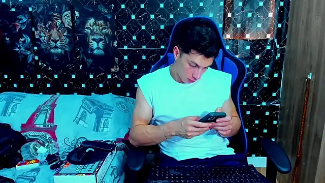 javiersexymann online show from 12/19/25, 07:32